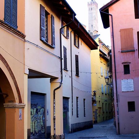 Appartamento Alle Due Torri Bologna Exterior foto